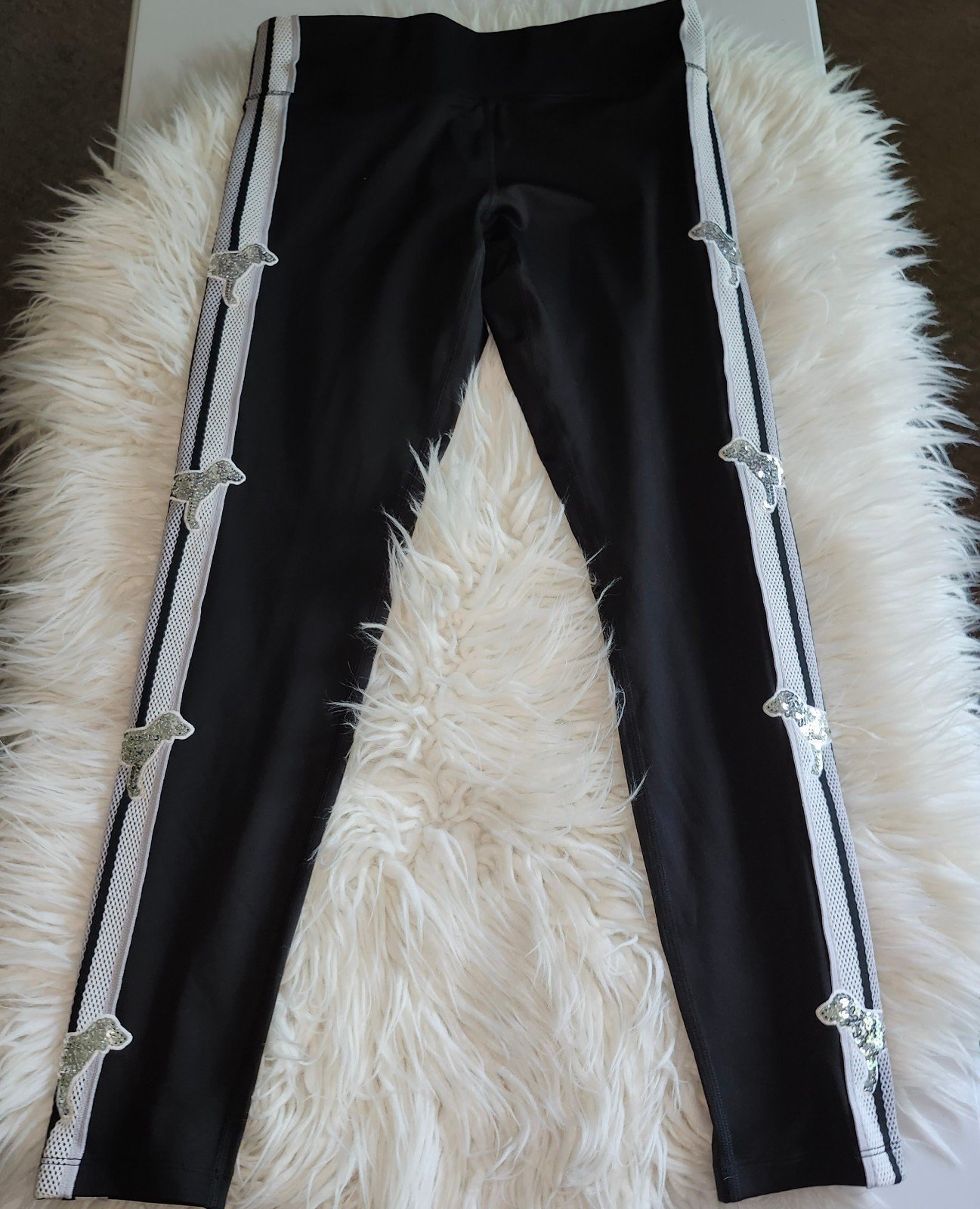 Very rare htf med cozy leggings, hoodie small oversized pit to pit 22in - Image 10