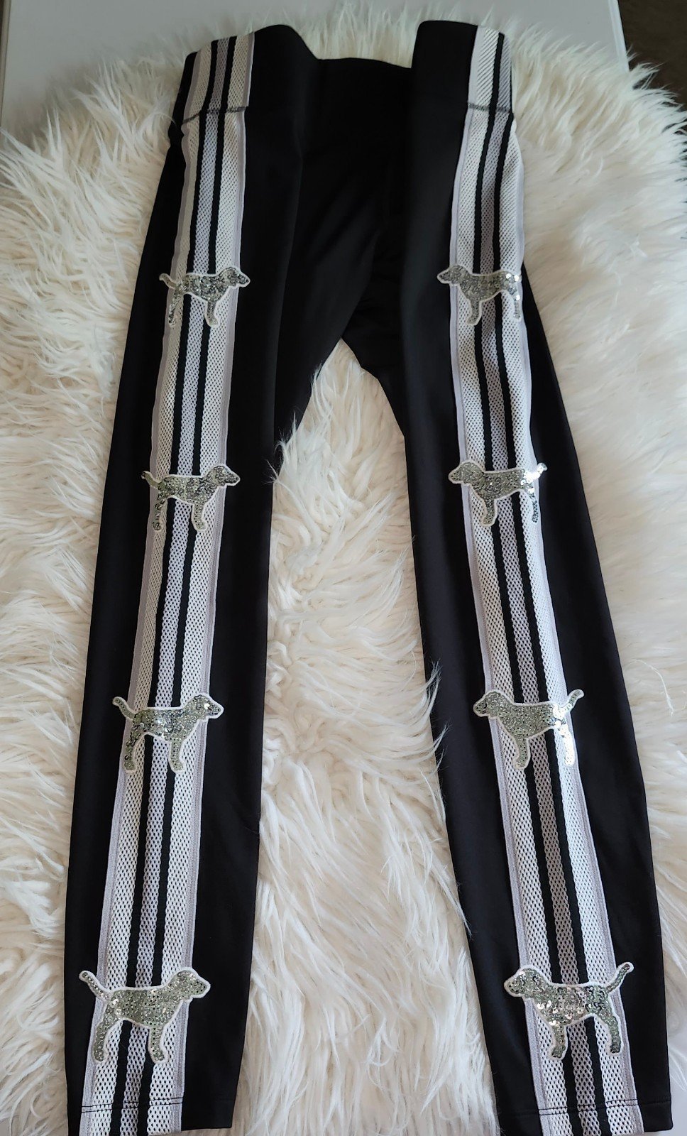 Very rare htf med cozy leggings, hoodie small oversized pit to pit 22in - Image 6