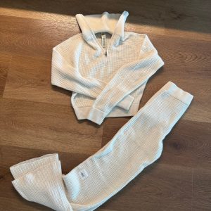 Alo Cashmere Plush Waffle Set