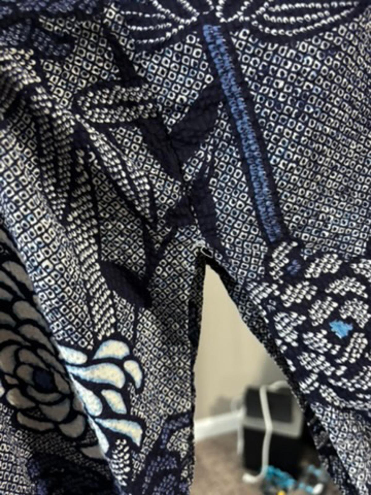 Vintage Indigo Blue Floral Japanese Kimono Robe - Image 5