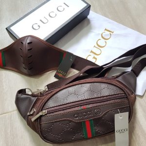 Set.  De tapa boca. Y.  Cartera.
