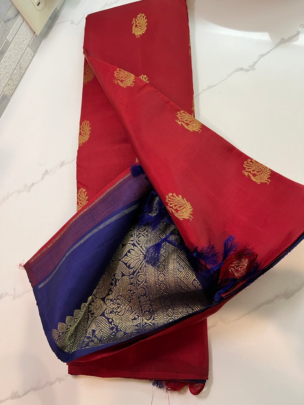 Gorgeous real silk kanjivaram (pattu saree) saree with blouse - Image 5