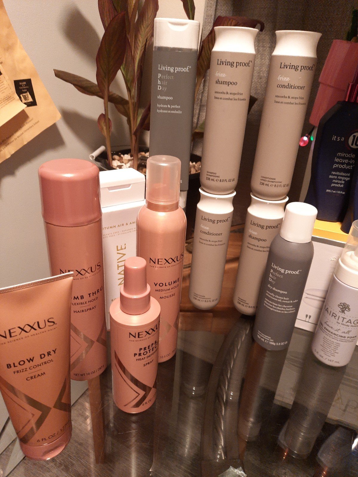 Makup high end& medium end, hair products high end. Face and body. - Image 11